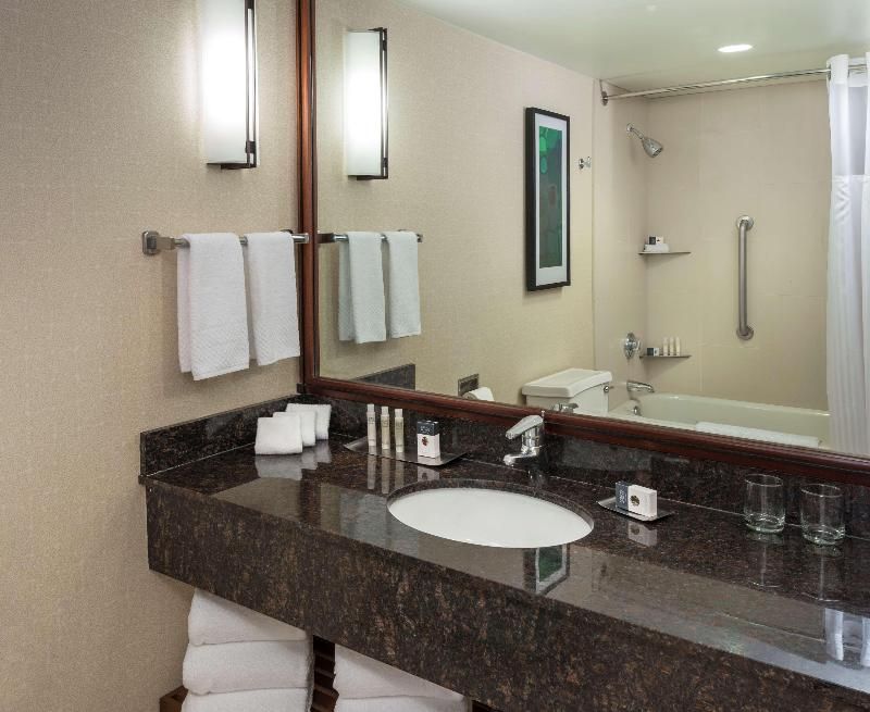 DoubleTree Suites by Hilton & Conf Ctr Chicago 3 estrelas em Downers Grove