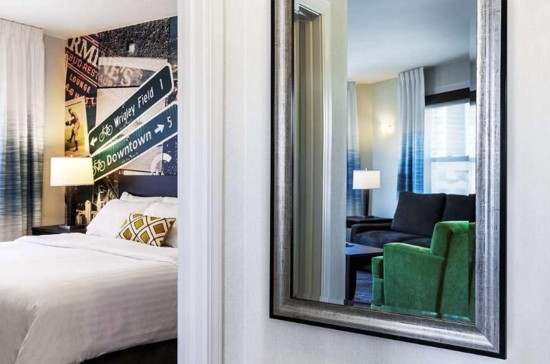 Hotel Versey Chicago Lincoln Park 3