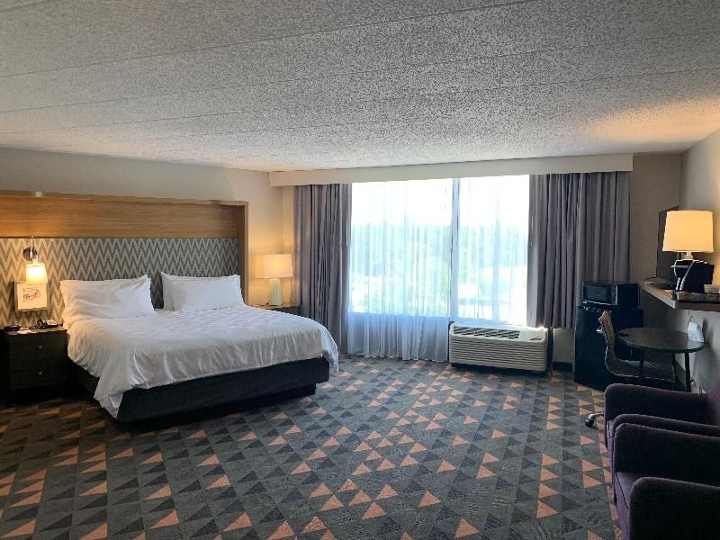 Holiday Inn Chicago-Crystal Lake  3 estrelas em Crystal Lake