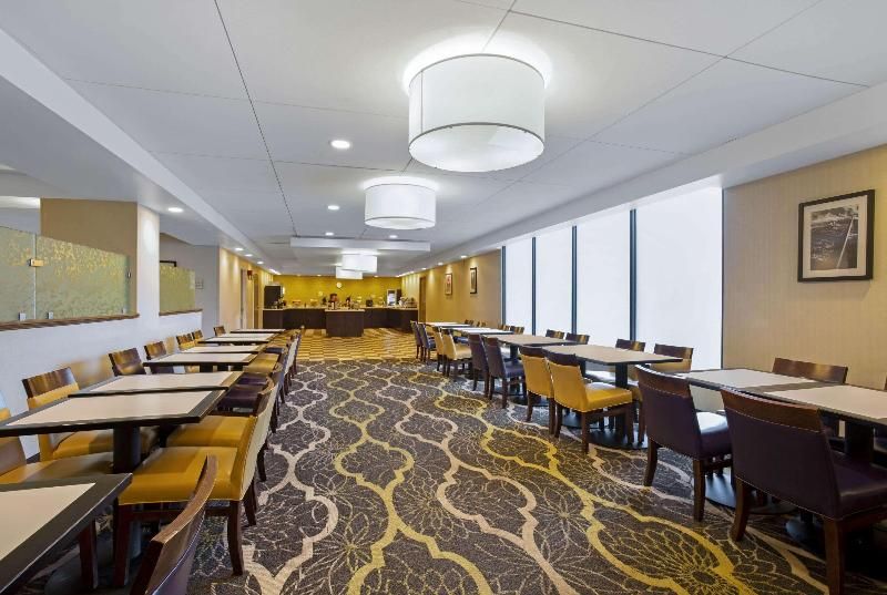 La Quinta Inn Suites By Wyndham Springfield Ma 3 estrelas em Springfield