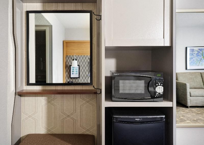 Holiday Inn Boston-Dedham Hotel & Conference Cente 2