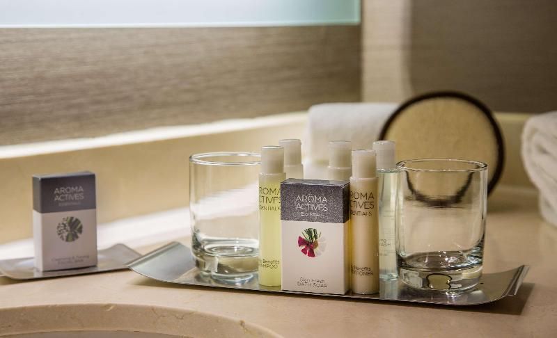 DoubleTree by Hilton Chicago - Oak Brook 3