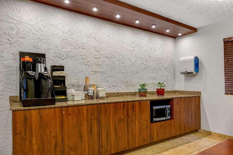 Motel 6 O'hare - Elk Grove 2 estrelas em Elk Grove Village