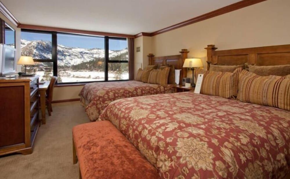 Resort at Squaw Creek Penthouse 810 4 estrellas en Olympic Valley
