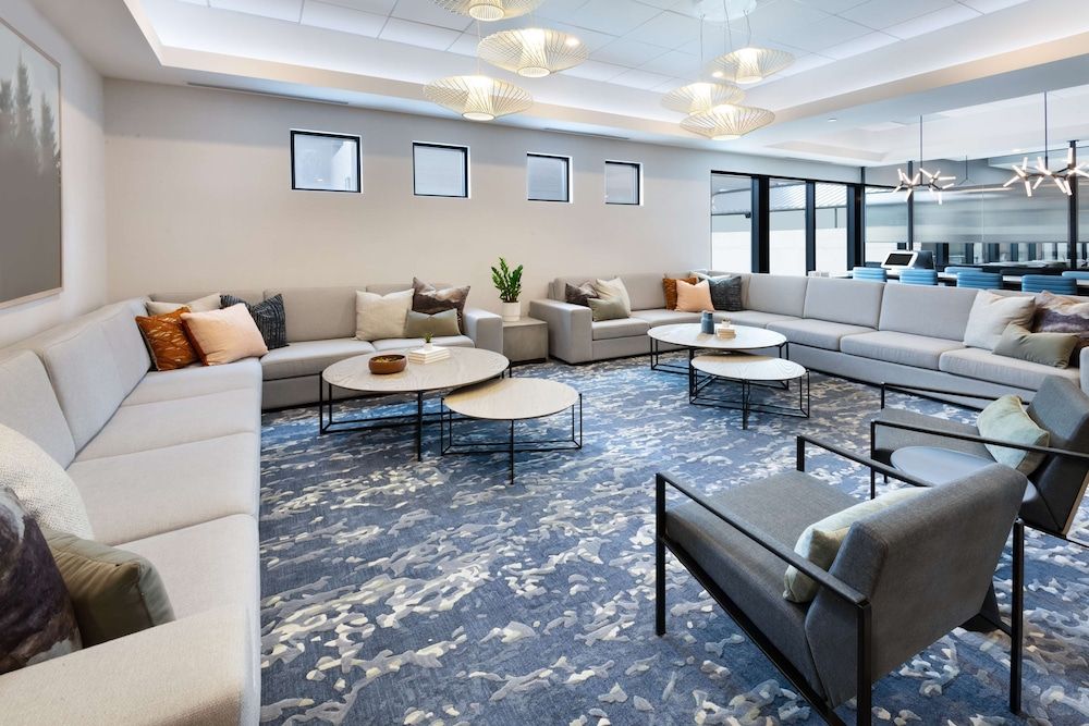 DoubleTree by Hilton Denver Cherry Creek 3