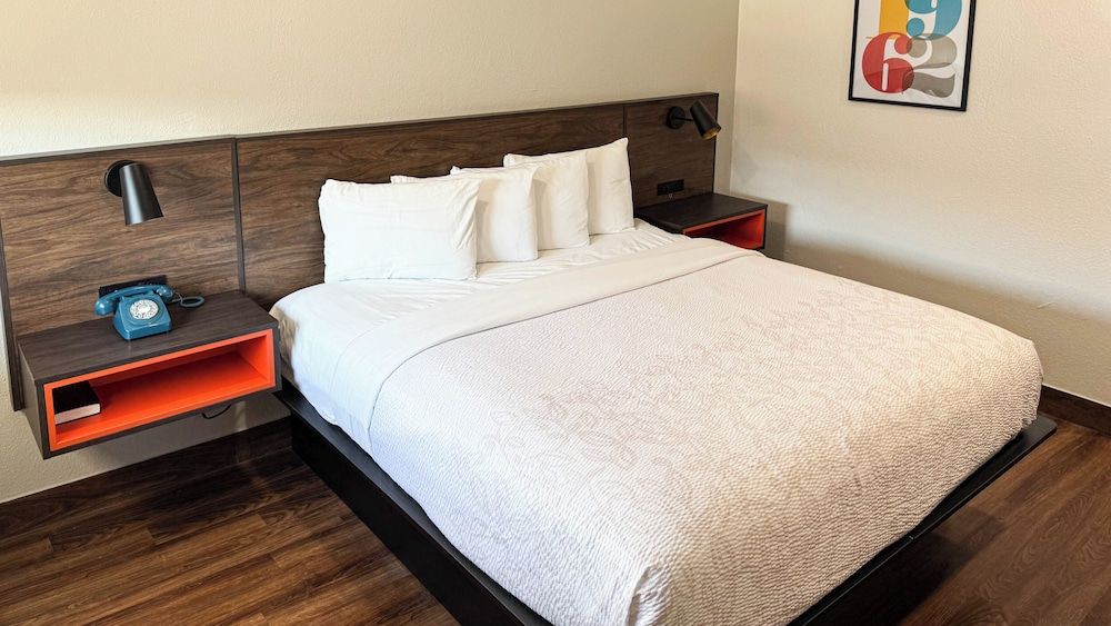 Motel 6 Galveston, TX - Beach/Seawall 3