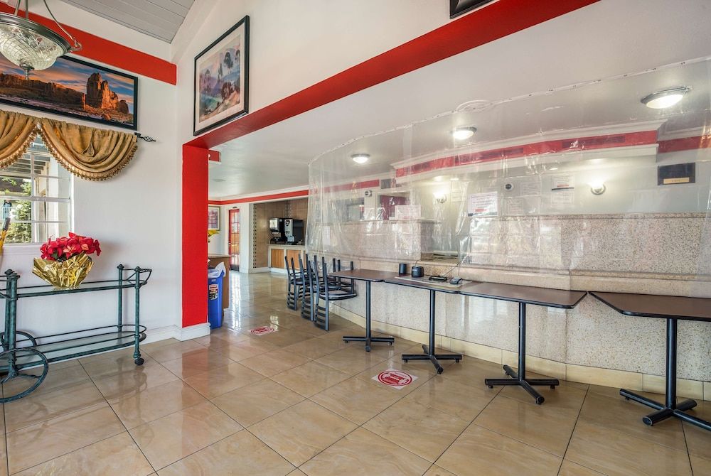 Americas Best Value Inn Denver 3