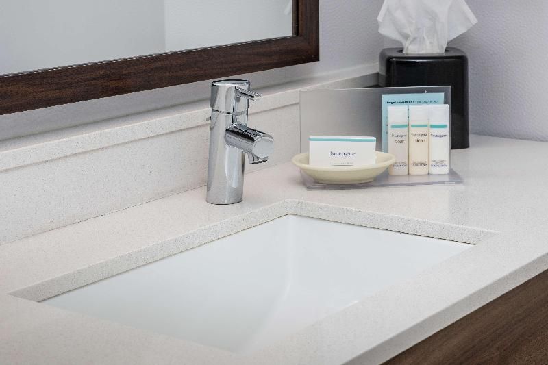 Hampton Inn Fall River/Westport 3