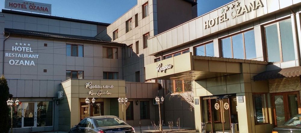 Hotel Ozana 4 étoiles à Bistriţa