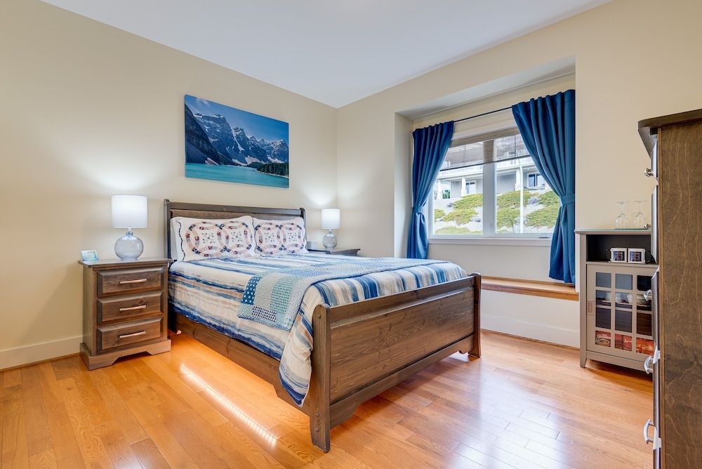 Adela's Bed and Breakfast 3