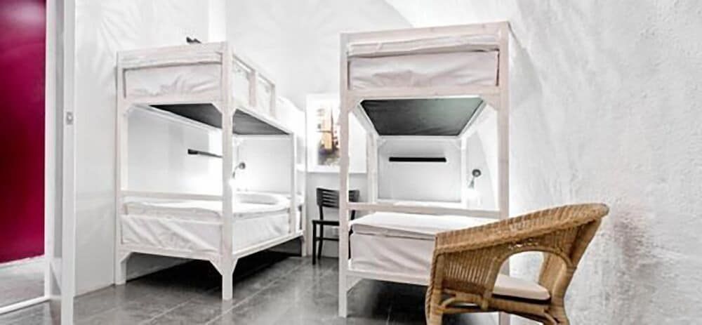 Ramilton Old Town Hostel 3