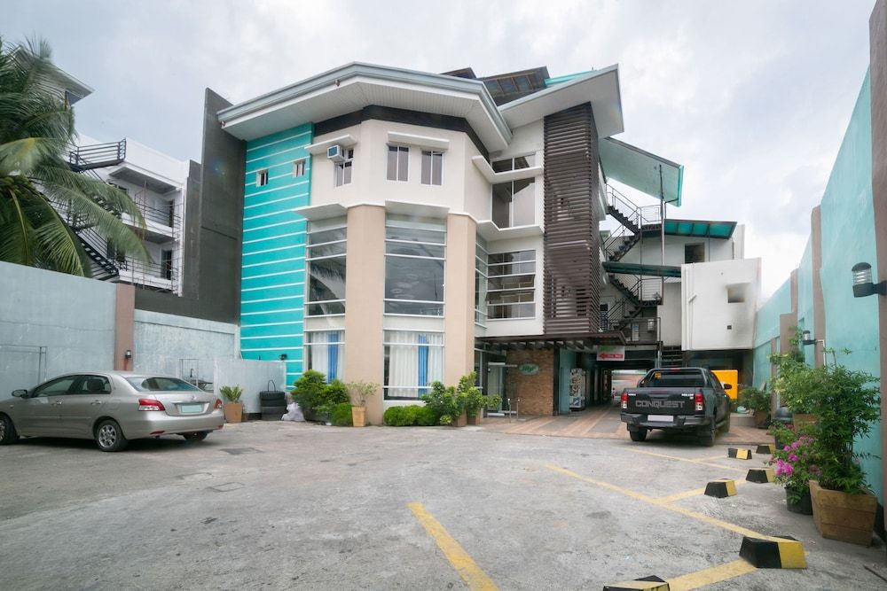 OYO 183 JRJF Hotel 1