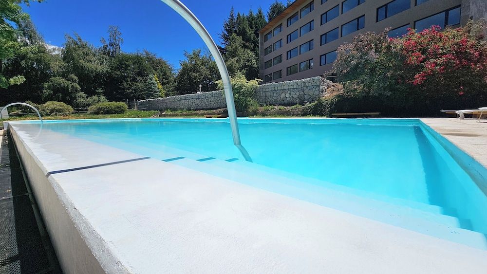 Pioneros Suites by Grupo Tierra Gaucha 3 estrelas em San Carlos de Bariloche