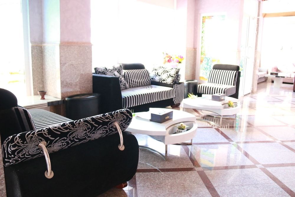 Horizon Hotel Apartments 2