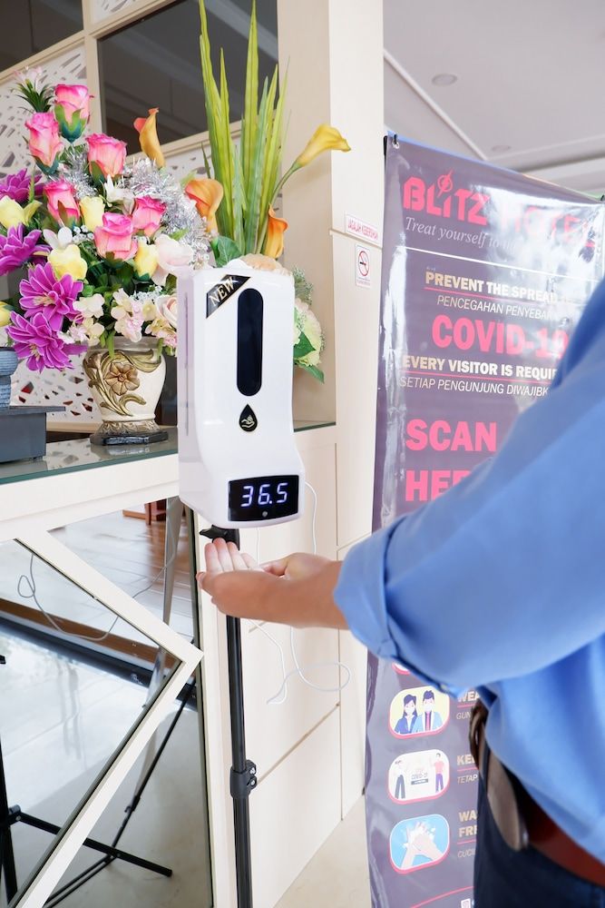 Blitz Hotel Batam Centre 3
