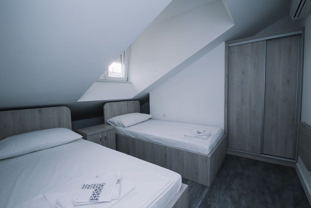 Skunca's house - Adults Only 3