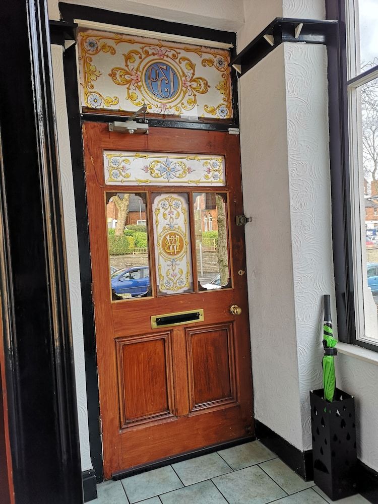 Chimneys Guest House 2