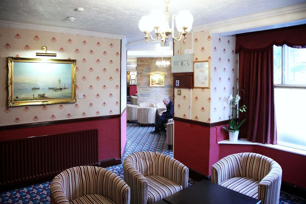 Columbia Hotel & Restaurant 3