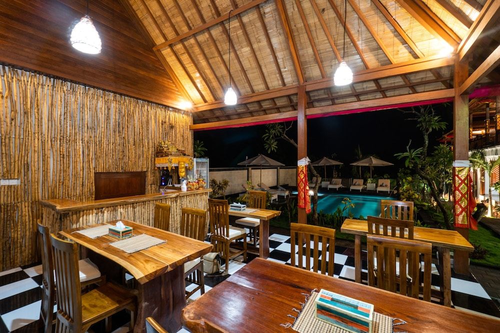 Lembongan Cempaka Villa & Restaurant 2