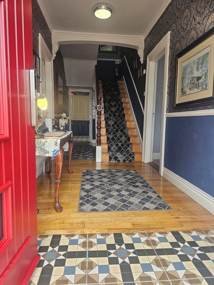 Rose Park House Bed & Breakfast 2