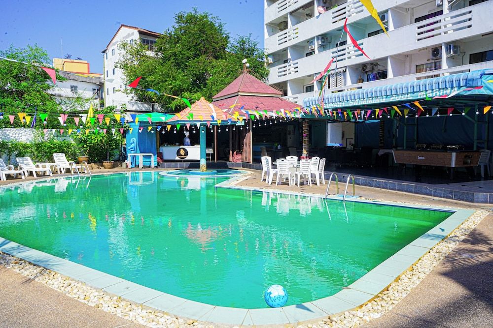 Marine Paradise 2 estrelas em Pattaya Central