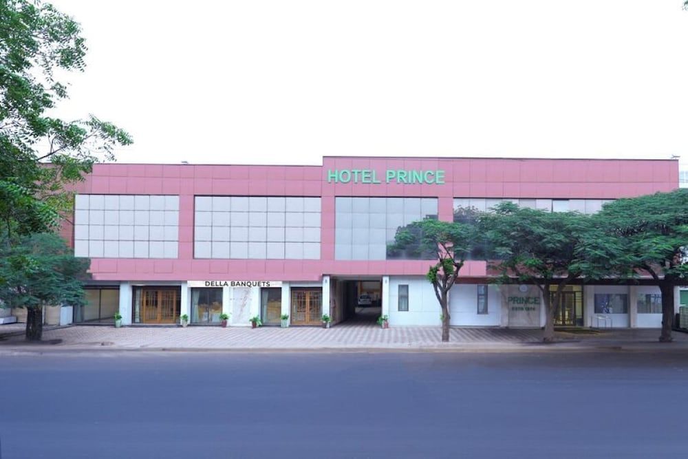 Hotel Prince -1 estrelas em Bhuj