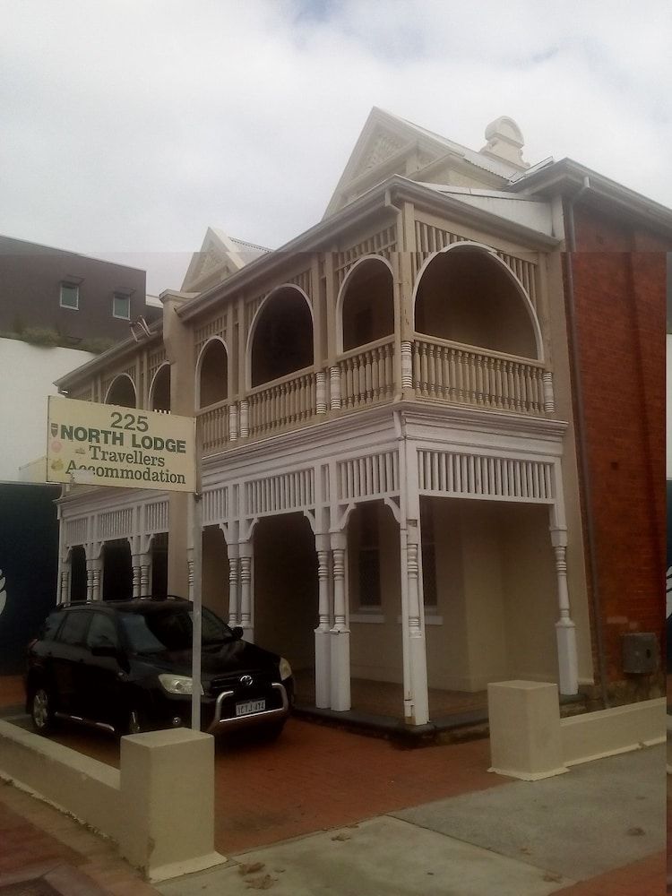 Northlodge Central City Apartments