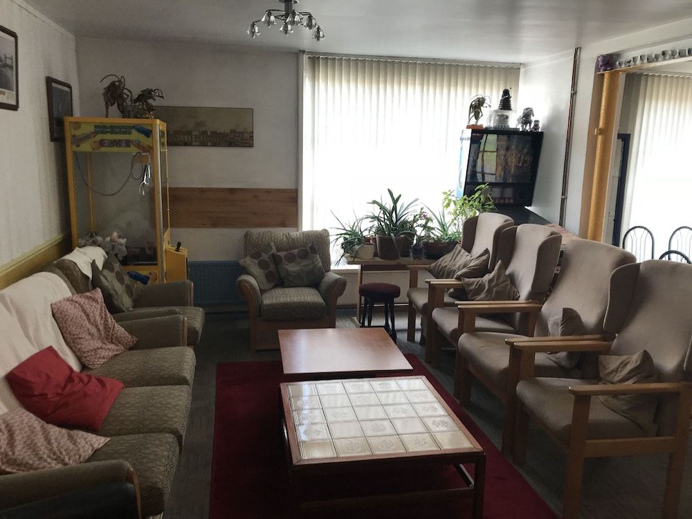 Harlow International Hostel 2