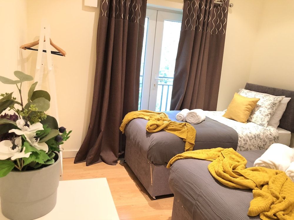 Park View 2 Bedroom By Creatick 2