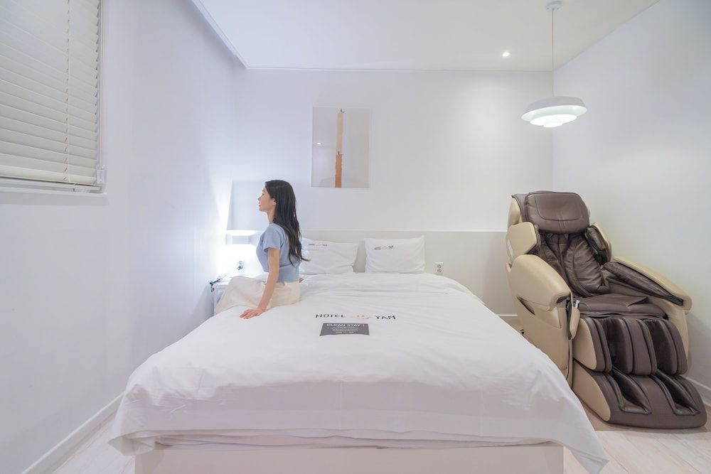 Hotel YAM Yeosu Hakdong 1