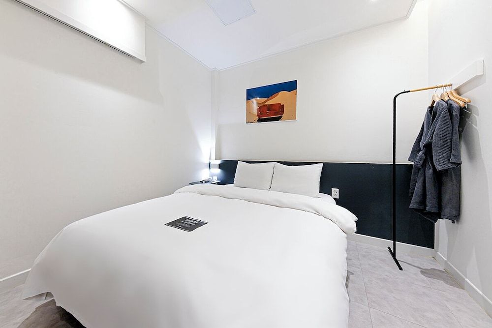 Hotel YAM Yeosu Hakdong 2