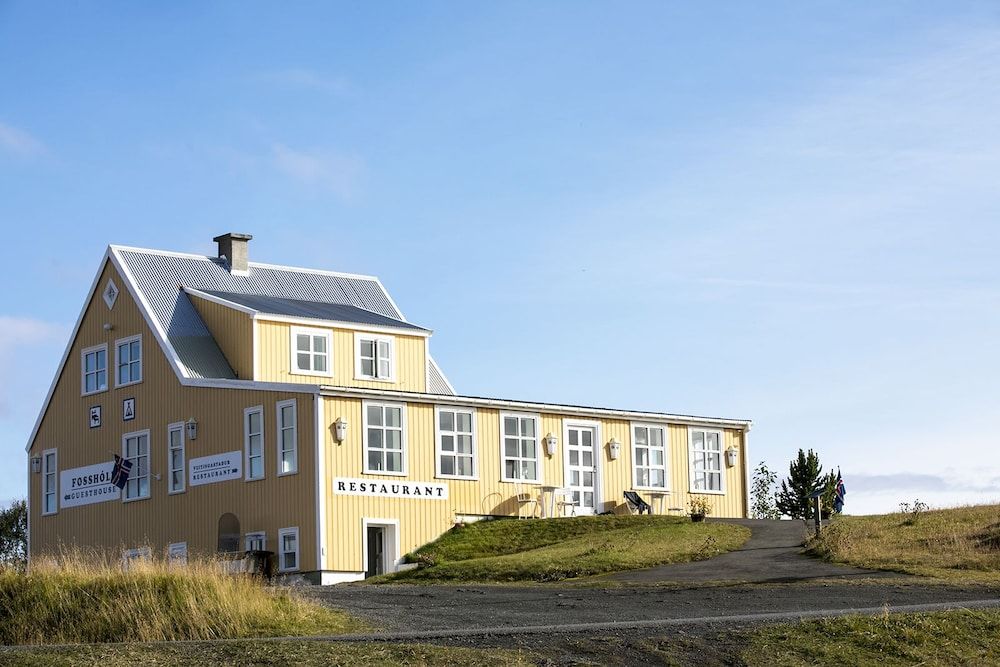 Fosshóll Guesthouse