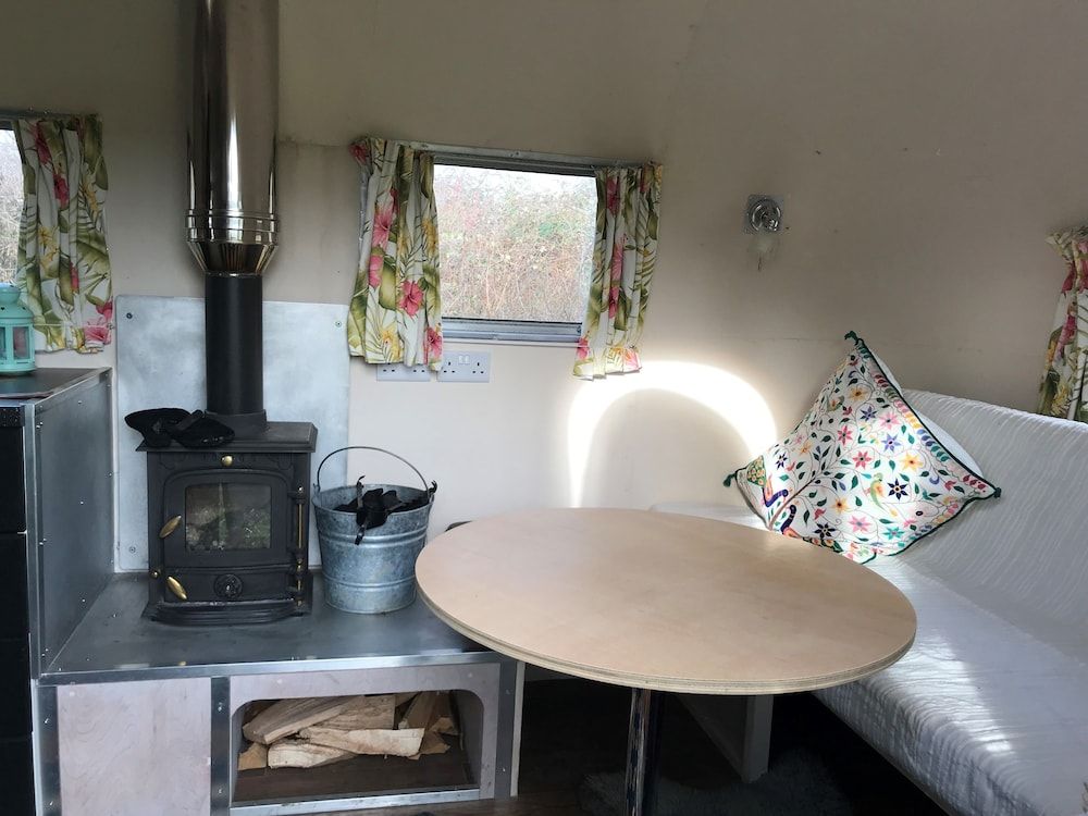 Cotswolds Camping at Holycombe 3