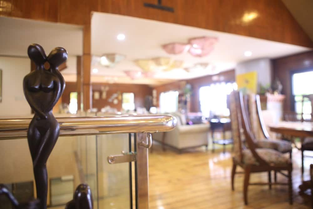 The Lakeview Suites by Cocotel 2