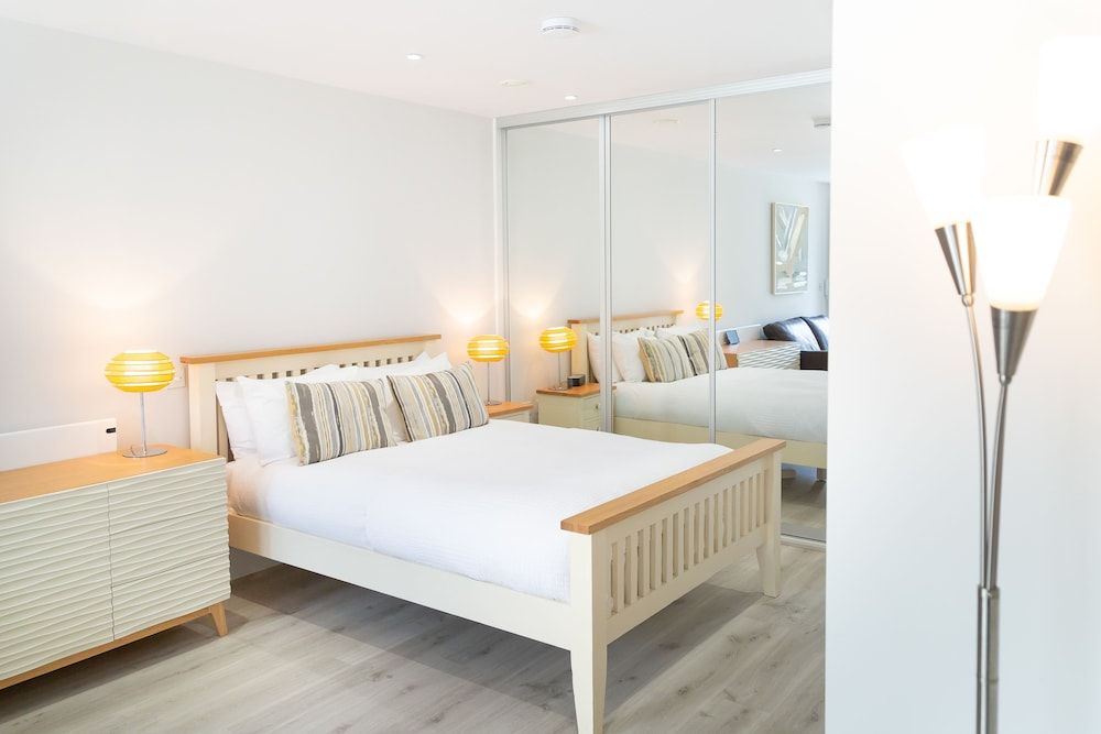 Citystay - Midsummer Mews 2