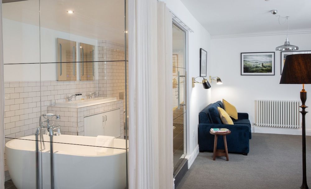 The Black Bull Inn 2