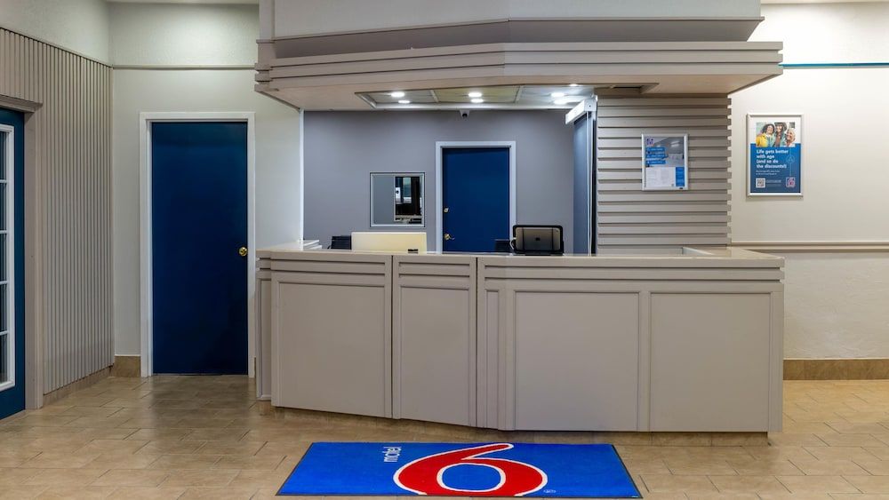 Motel 6 – Cornwall, ON 3