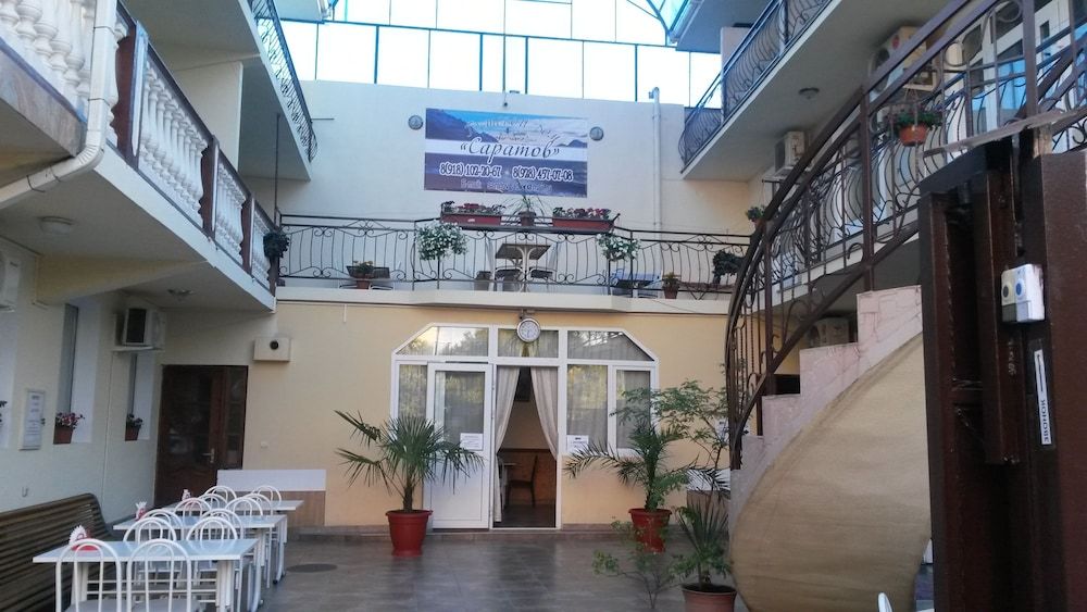 Guest House Saratov -1 estrellas en Ádlerski