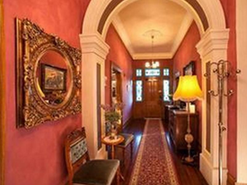 Westella Colonial Bed & Breakfast 2