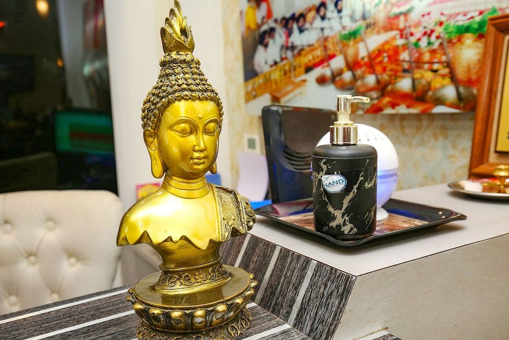 FabHotel Golden Temple Paradise 50 meters from golden temple 2