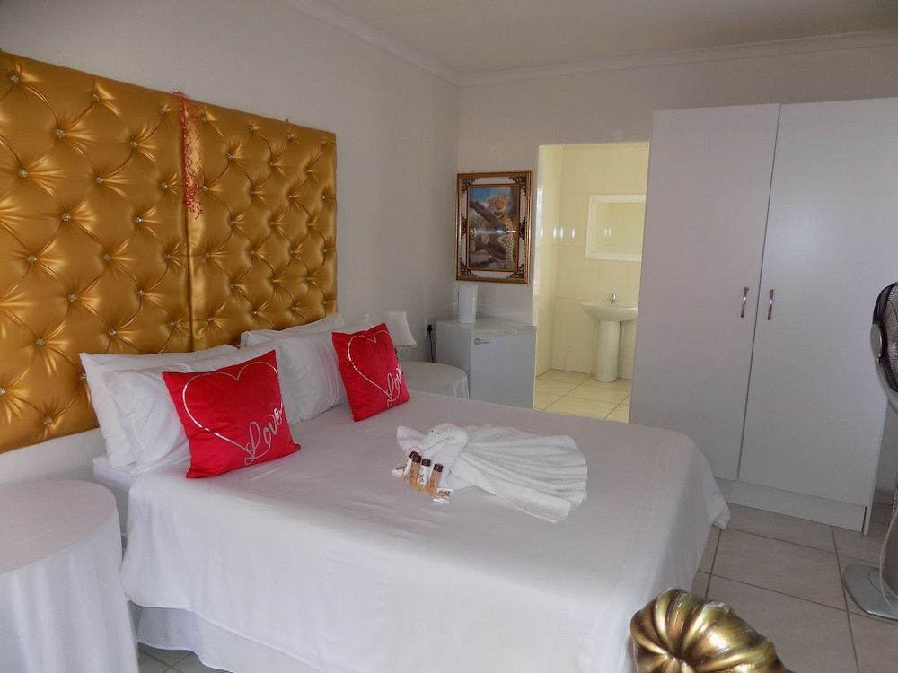 Joezebel Guest House 2