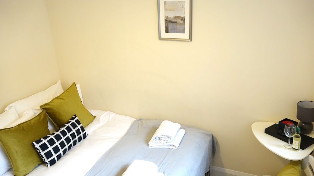Heathrow Ensuites Rooms