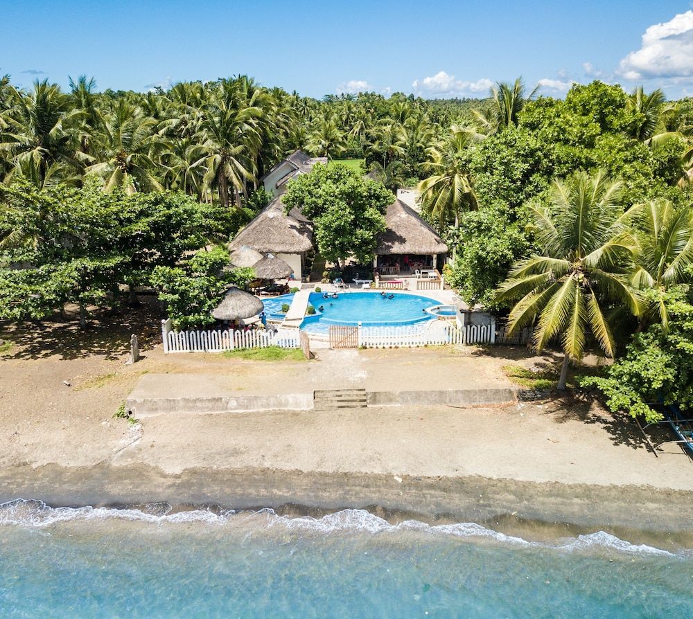 AGM Beachfront Resort & Resto 1