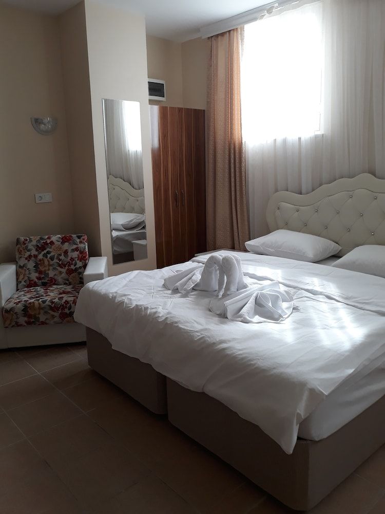Woo Hotel 3