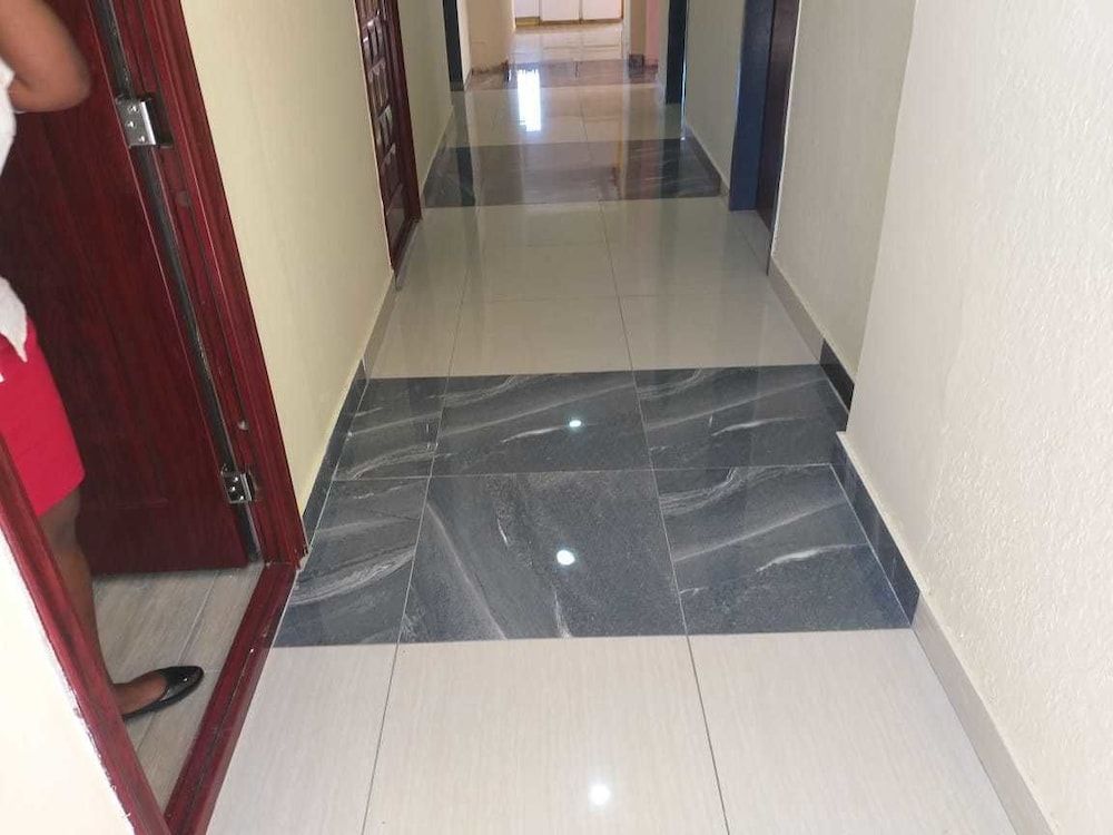 Zurich Garden Lodge 3