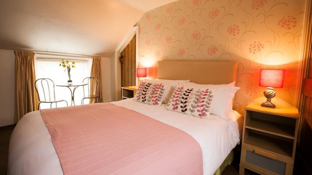 Holly Bush Inn 2