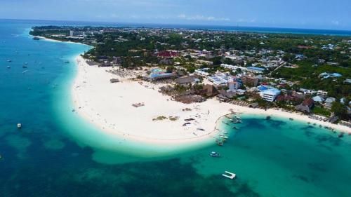 SunSeaBar Beach Resort 4 estrellas en Kendwa