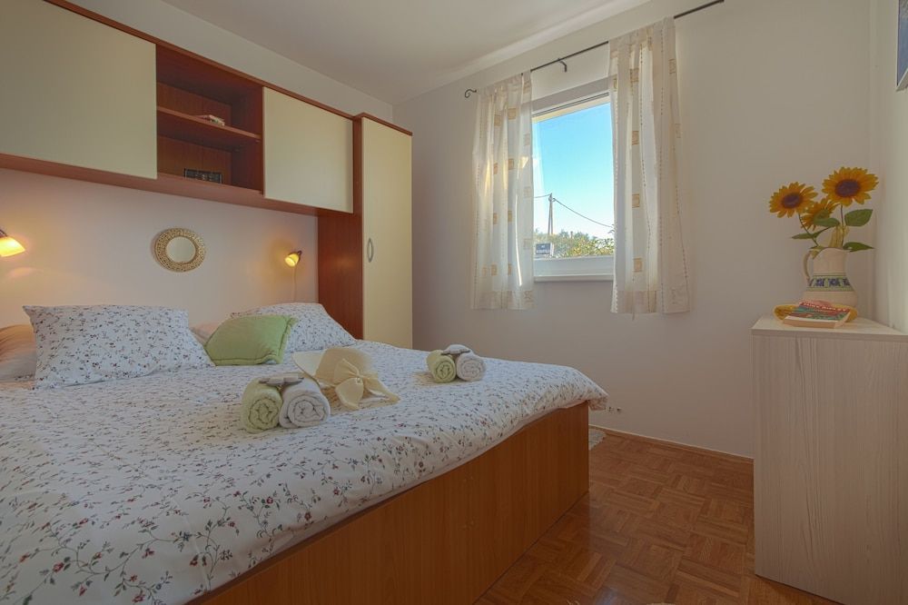 Luton Apartments, Zadar - Kozino, Heated Pool & Hot Tub 2