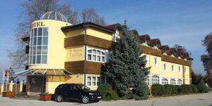 Hotel LaGus