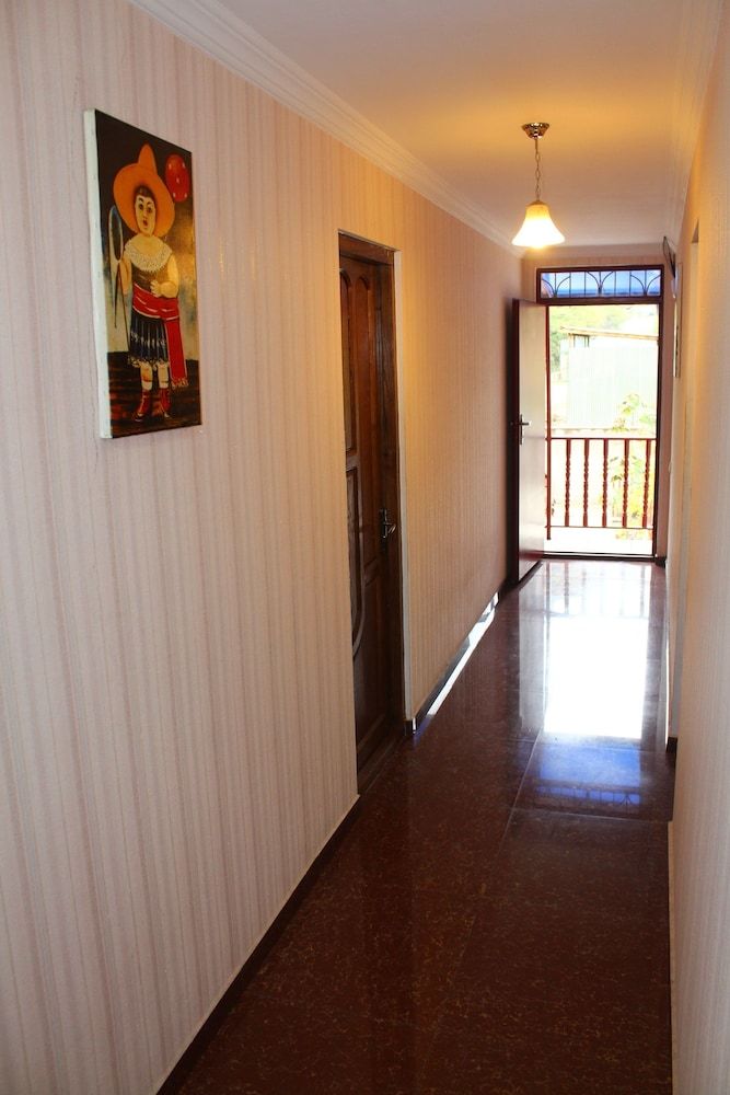 Hotel Pirosmani - Hostel 2